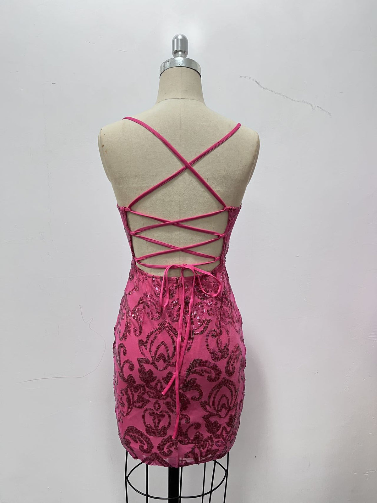 Sequin Damask Bodycon Mini Dress With Tie Back - Rose_Red - 2