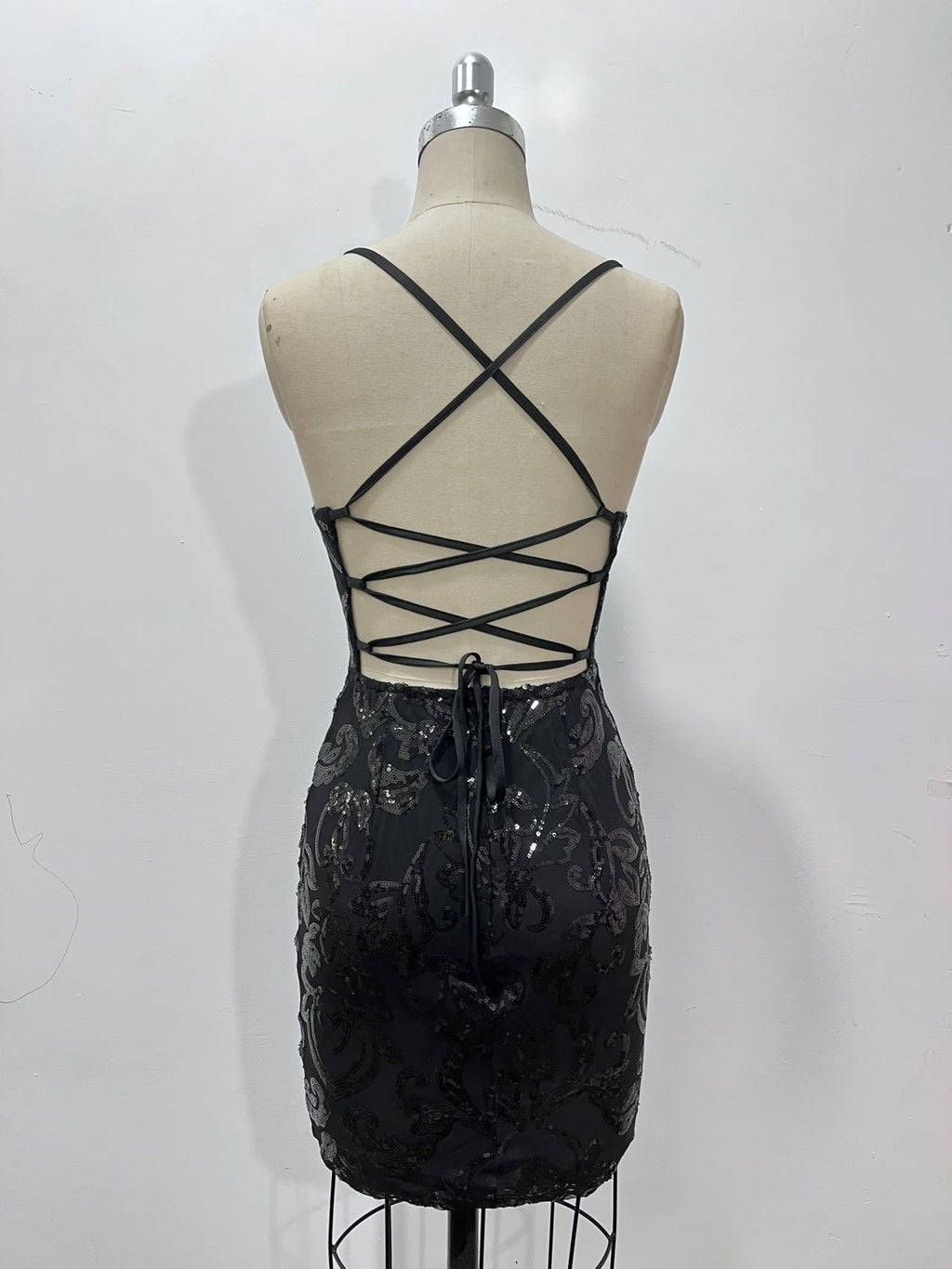 Sequin Damask Bodycon Mini Dress With Tie Back - black - 3