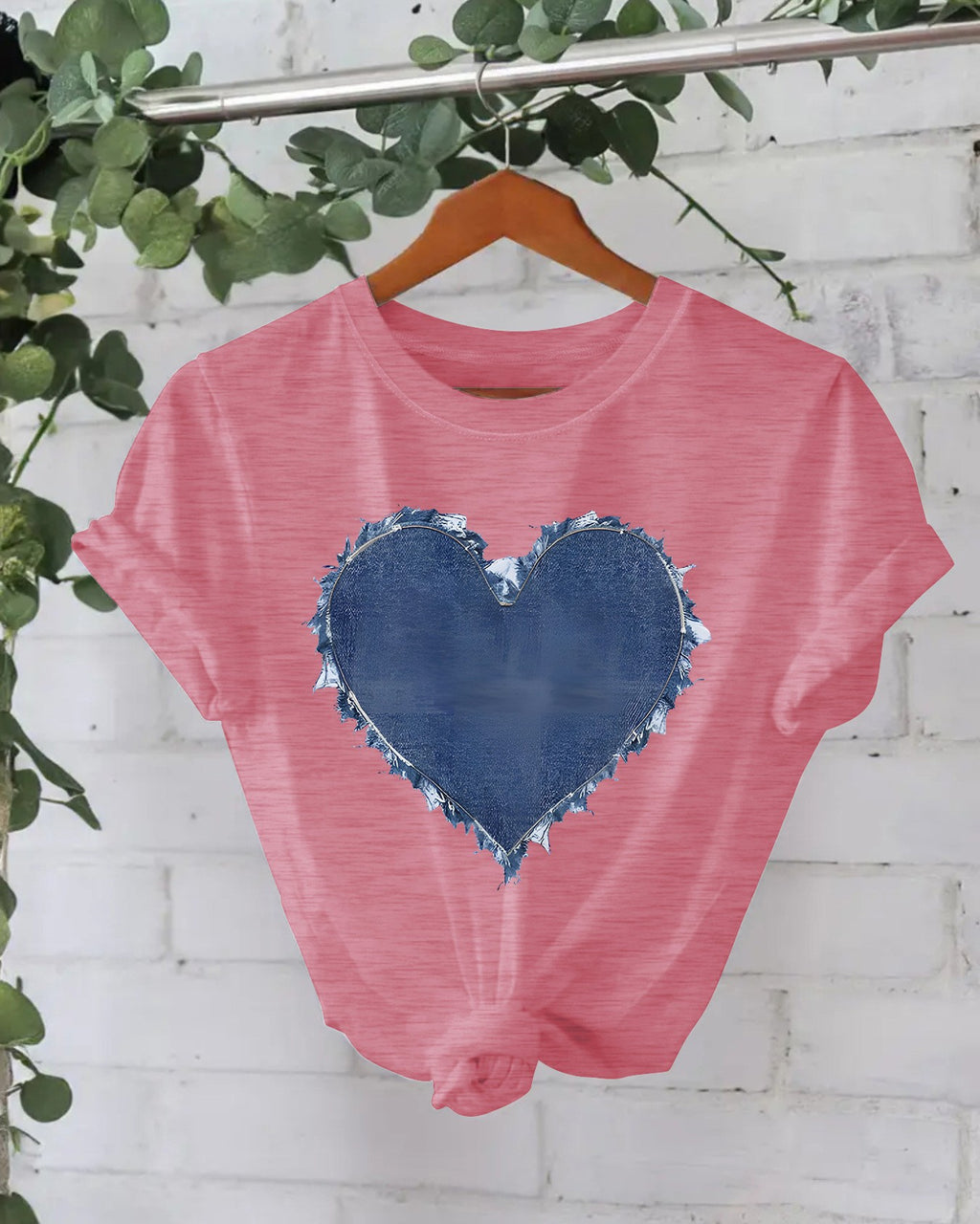 Patchwork Heart Graphic Crew Neck T-Shirt - Dark-Red