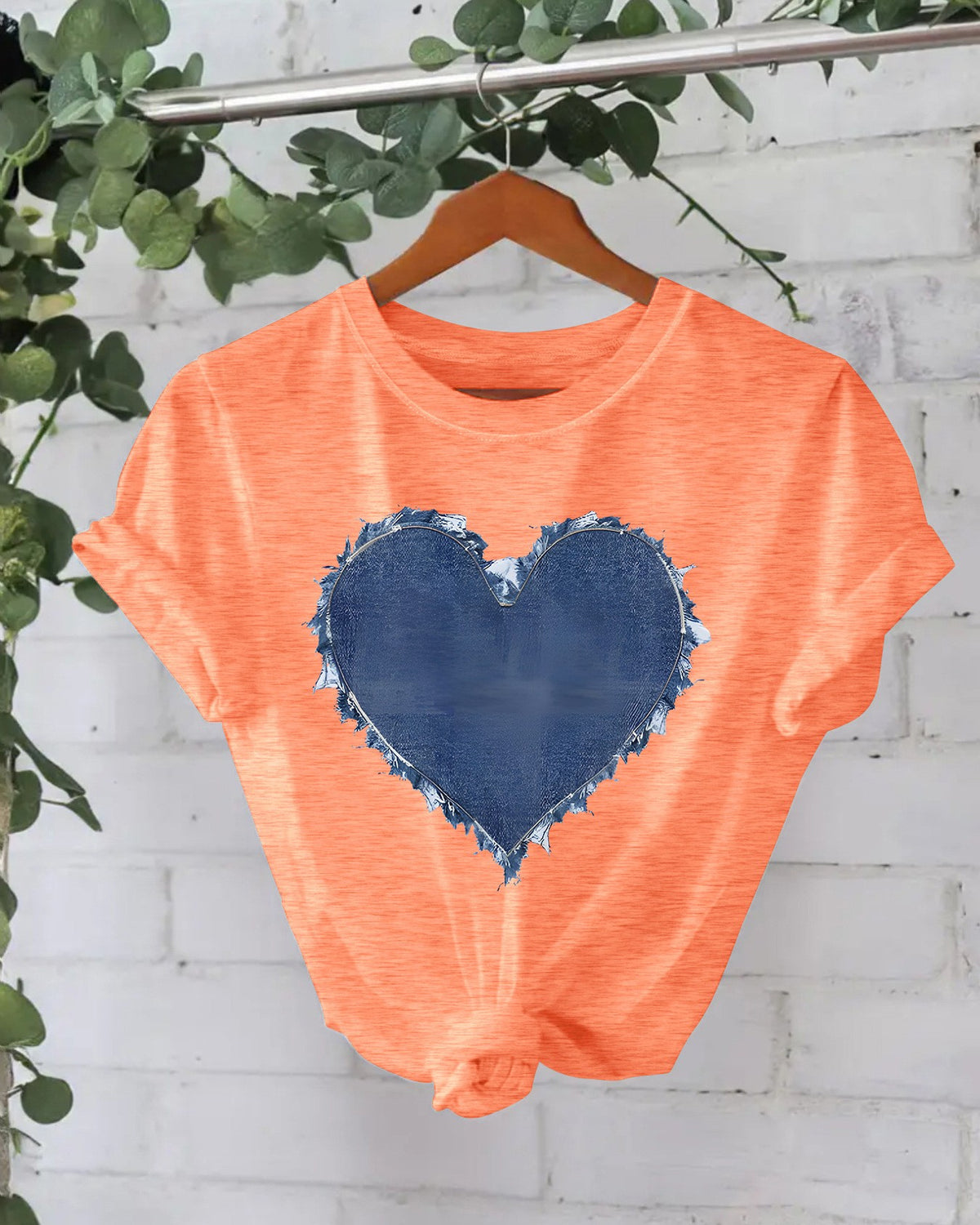 Patchwork Heart Graphic Crew Neck T-Shirt - Orange