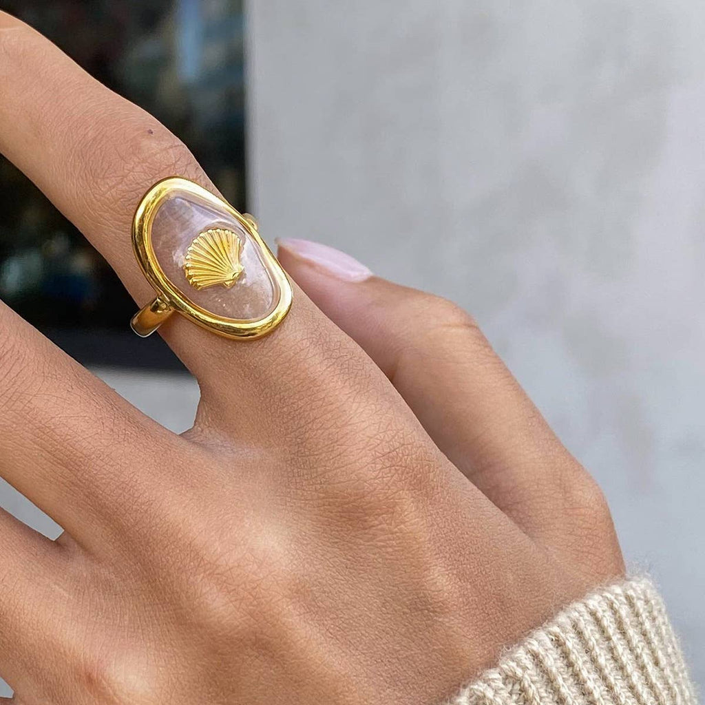 Seashell Motif Clear Oval Ring