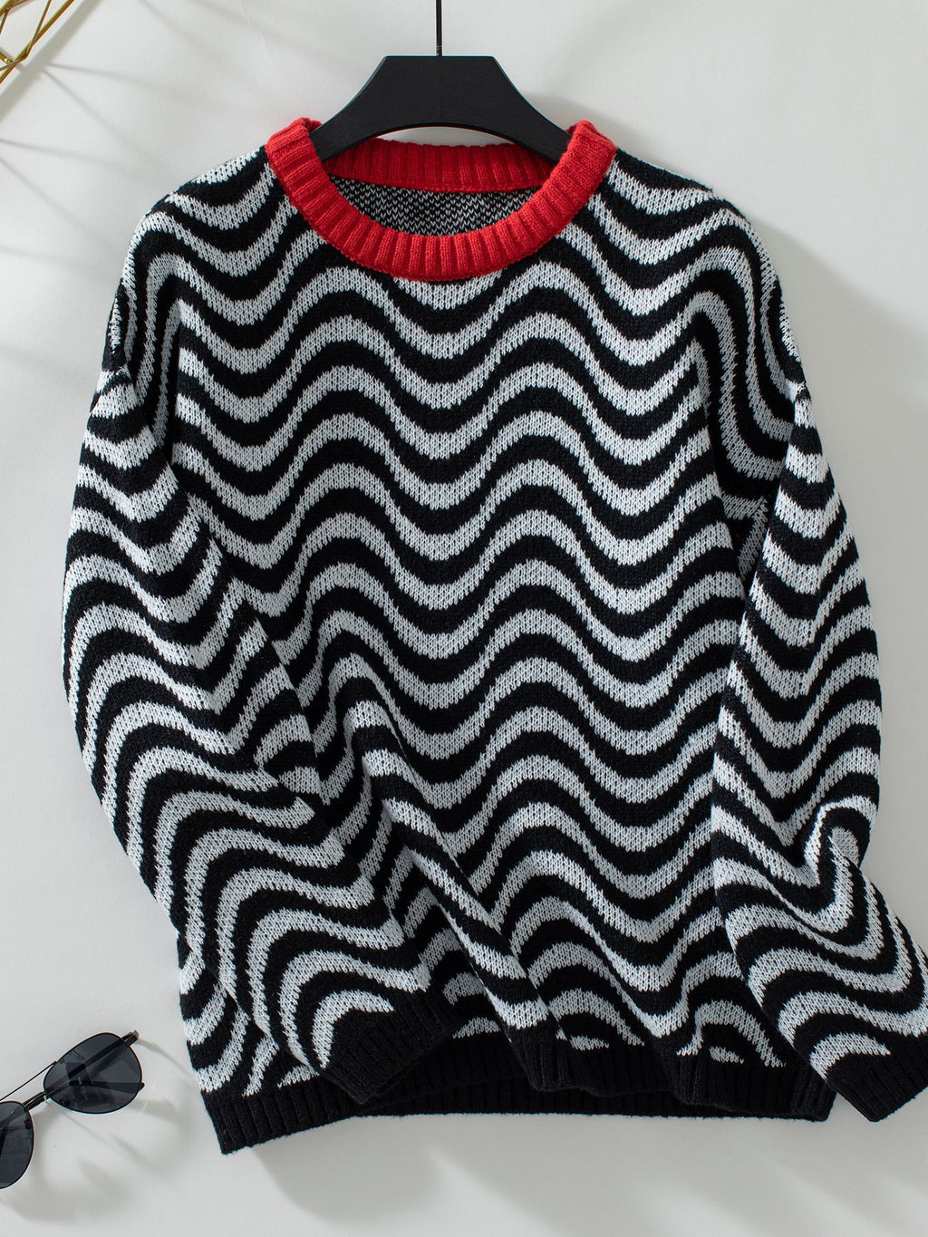 Wavy Stripe Contrast Trim Knit Sweater - Black