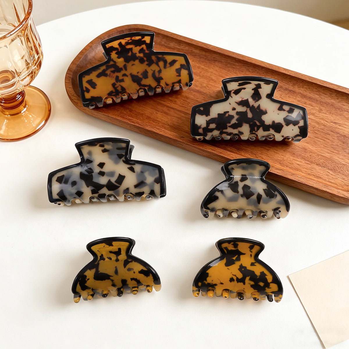 Tortoise Print Hair Claw Clip for Thick Hair - view 1