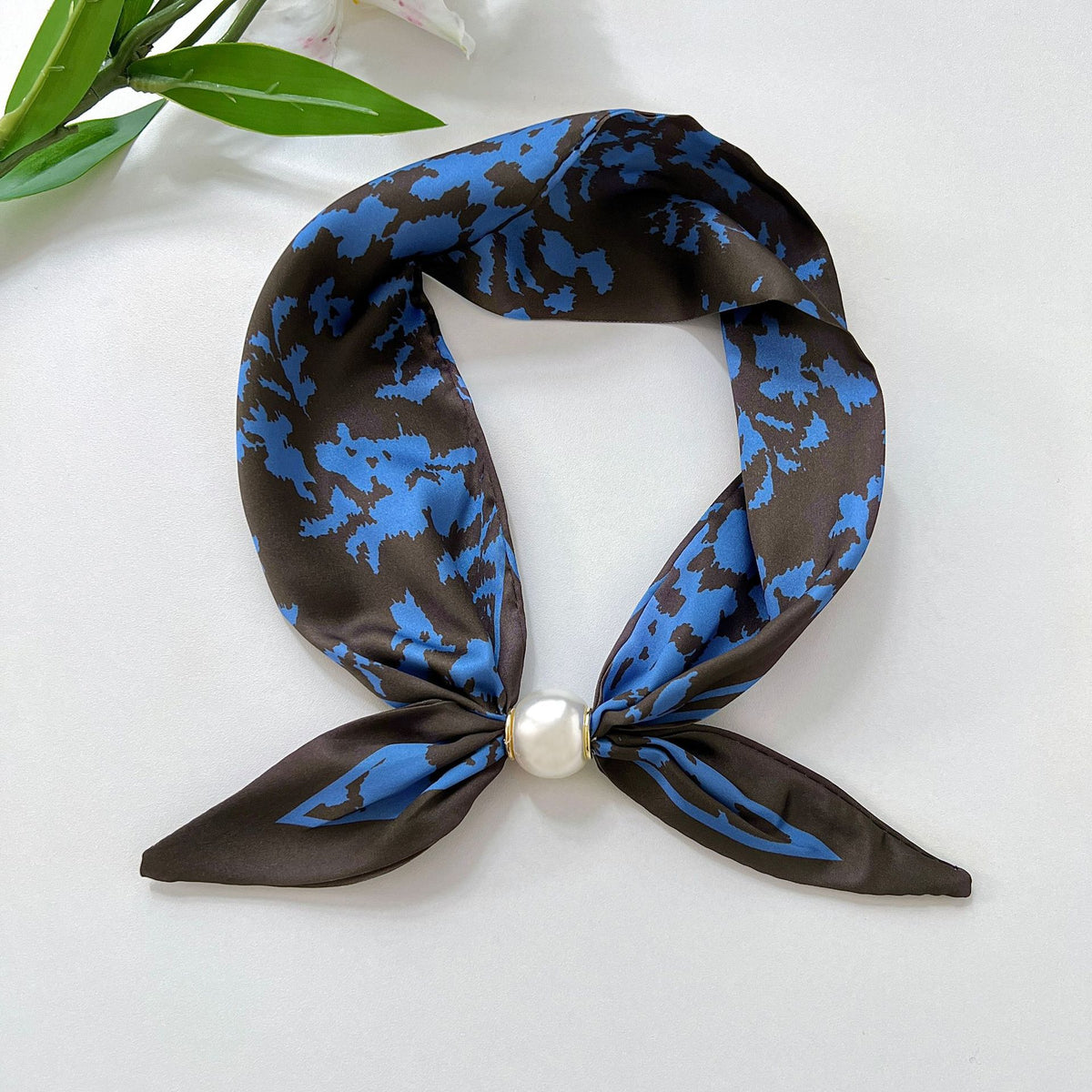 Printed Satin Neck Scarf with Magnetic Clasp - C9