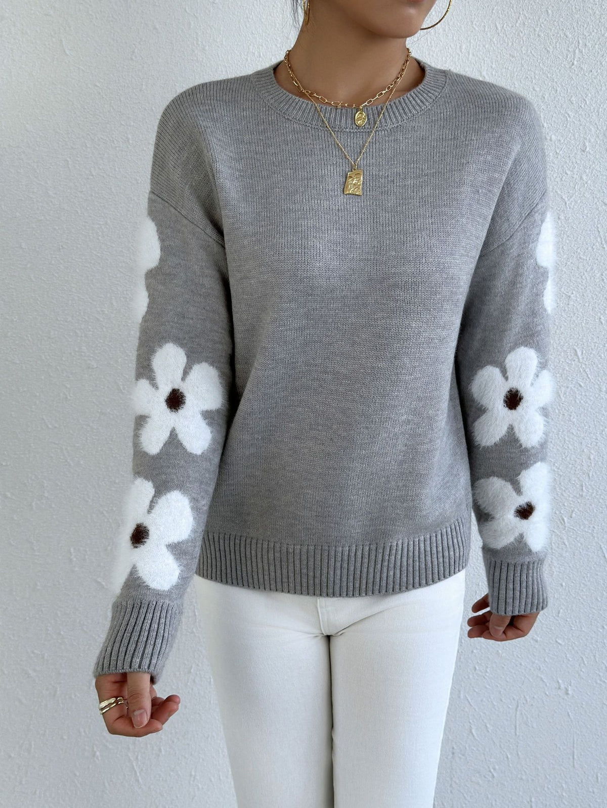 Floral Sleeve Jacquard Knit Sweater - Gray