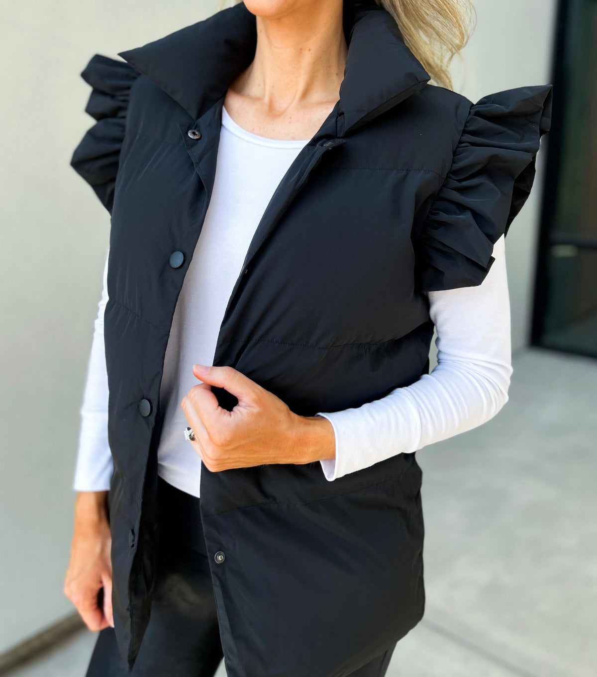 Buttoned Puffer Gilet With Frill Shoulders - Black