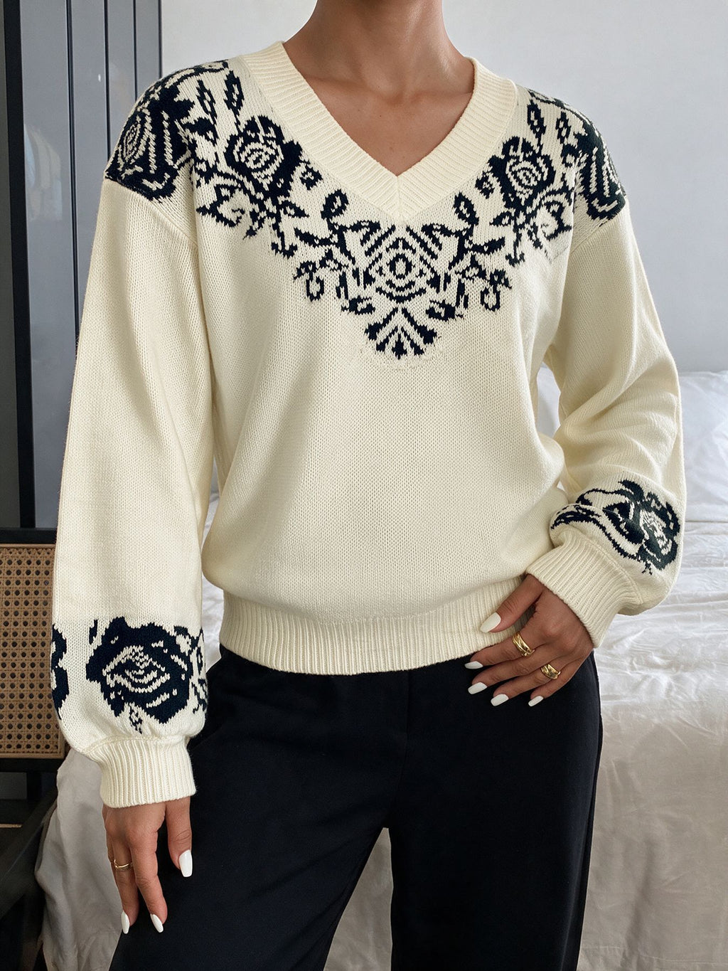 Floral Yoke Pullover Sweater With Balloon Sleeves - Apricot