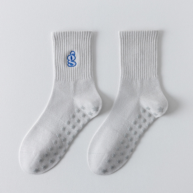 Non Slip Grip Socks for Yoga and Pilates - Gray