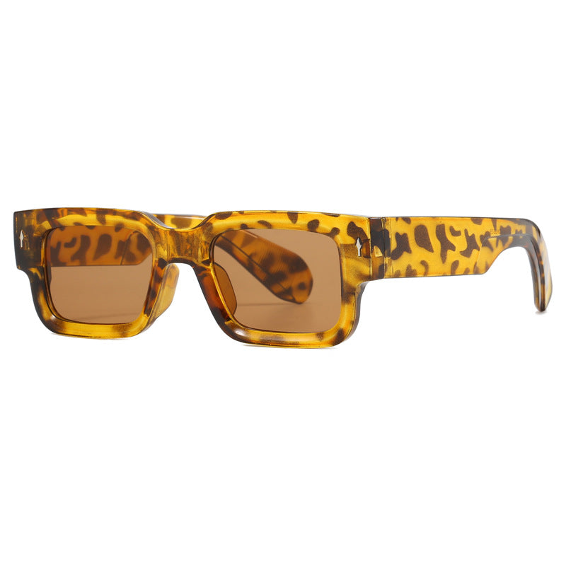 Bold Rectangle Frame Retro Sunglasses - Brown