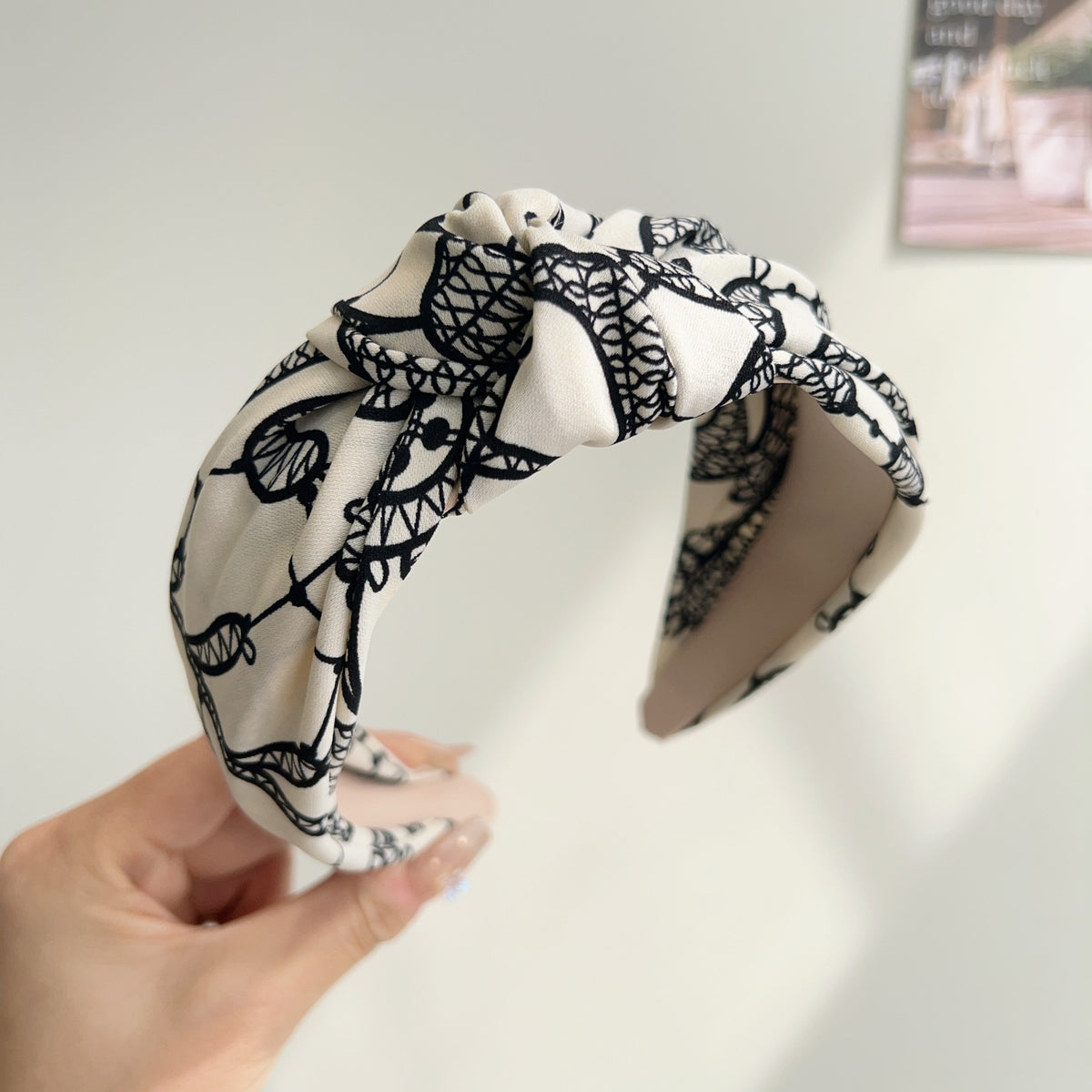 Printed Twist Front Padded Hair Headband - Color_04