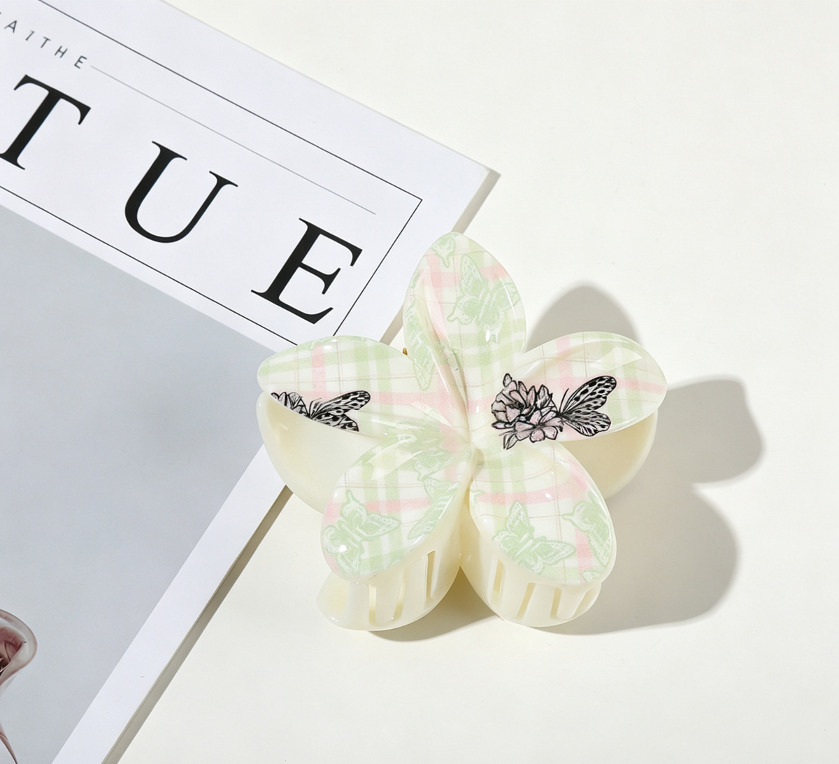 Butterfly Print Hair Claw Clip in Assorted Shapes - Color_12
