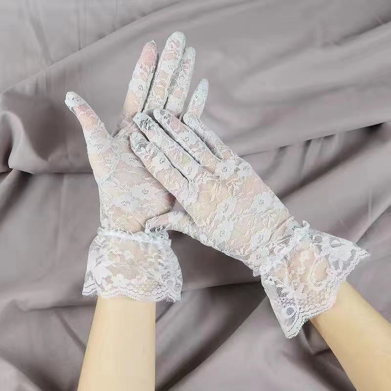 Ruffle Cuff Lace Wrist Gloves - Grey