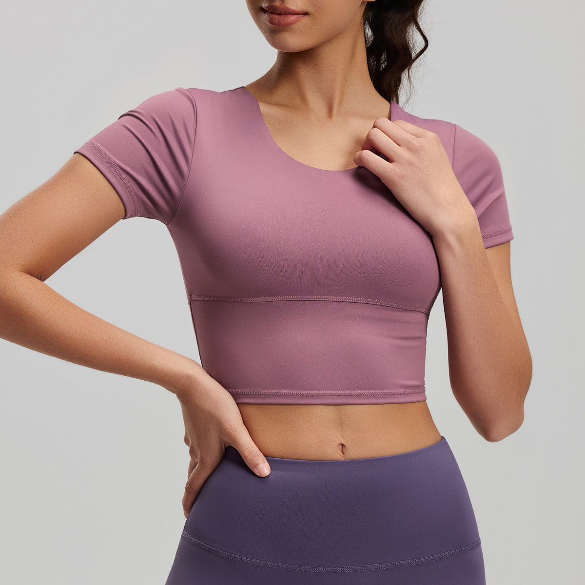 Cross Back Cropped Workout Tee With Built-In Pads