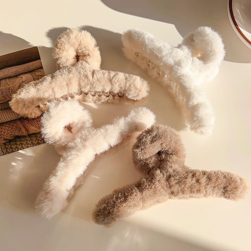 Fluffy Faux Fur Knot Hair Claw Clip