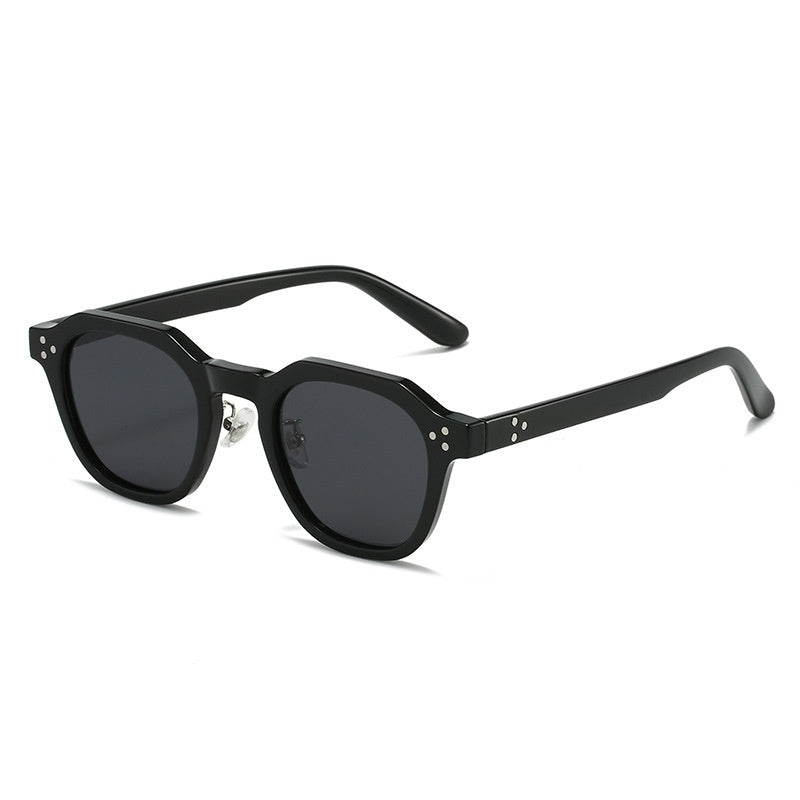 Keyhole Bridge Square Frame Sunglasses - C02