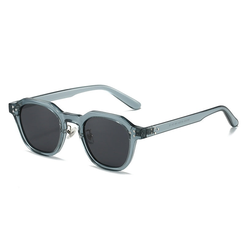 Keyhole Bridge Square Frame Sunglasses - C05