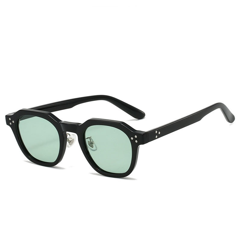 Keyhole Bridge Square Frame Sunglasses - C10