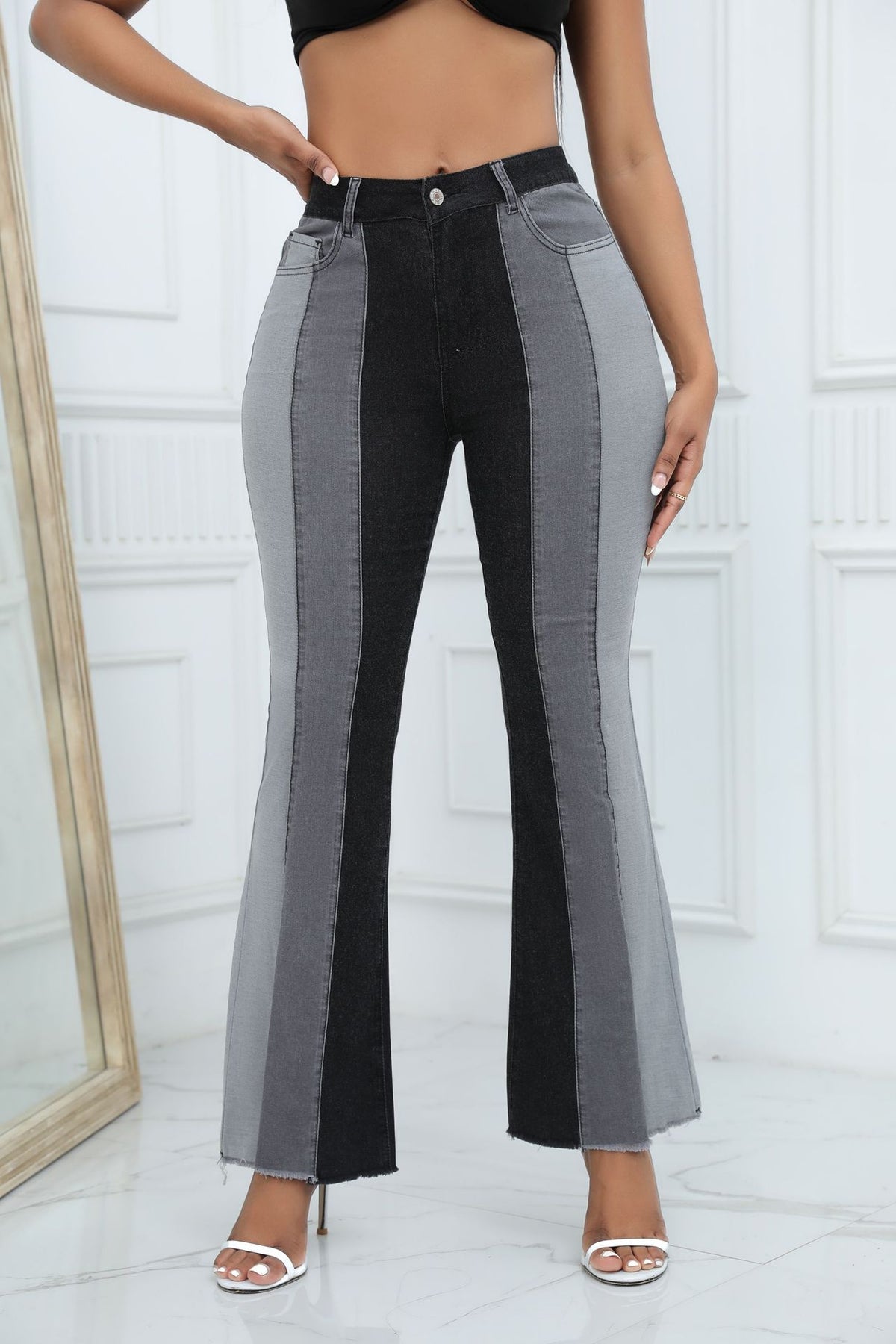 Two-Tone Panel High Rise Flared Jeans - Black - 3