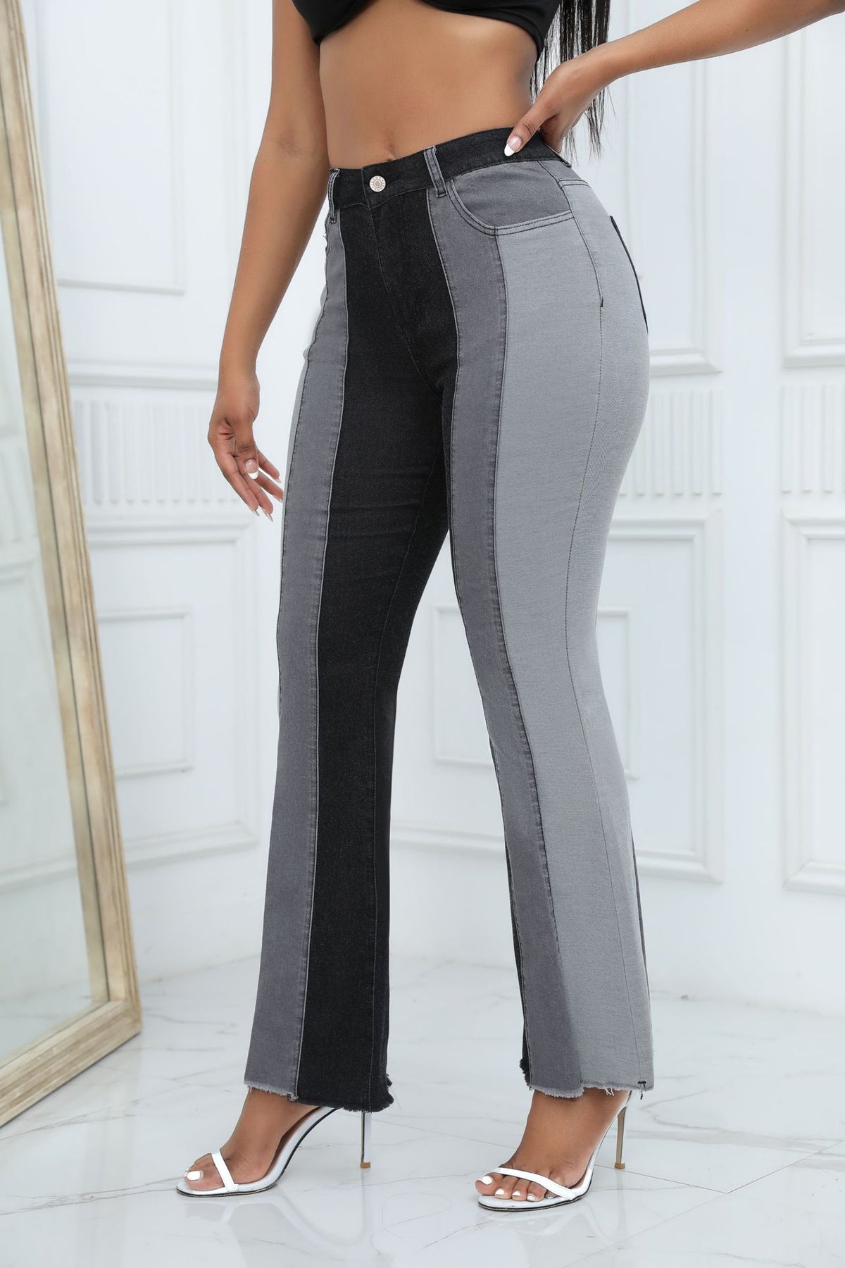 Two-Tone Panel High Rise Flared Jeans - Black - 4
