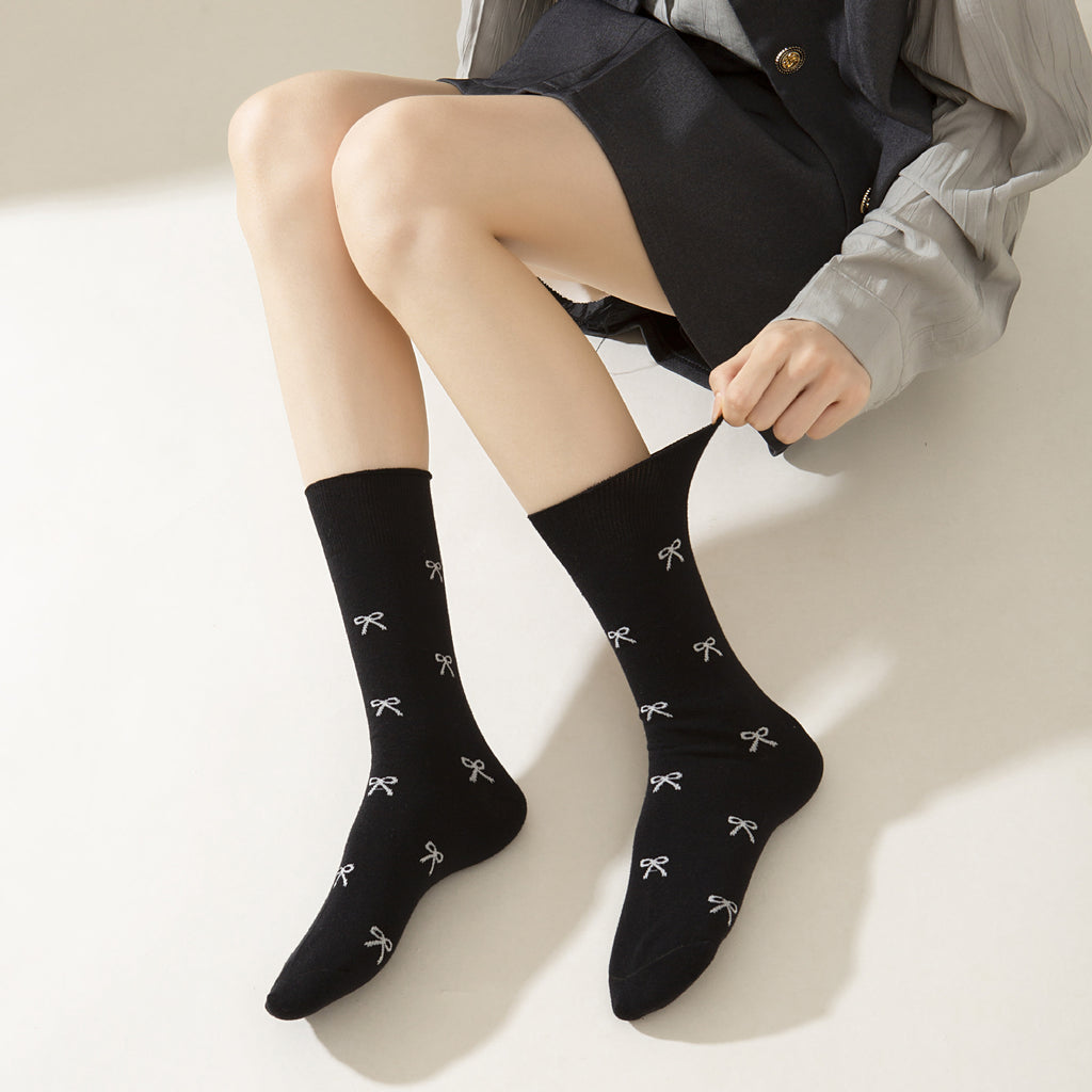 Scattered Bow Motif Mid Calf Socks - view 2