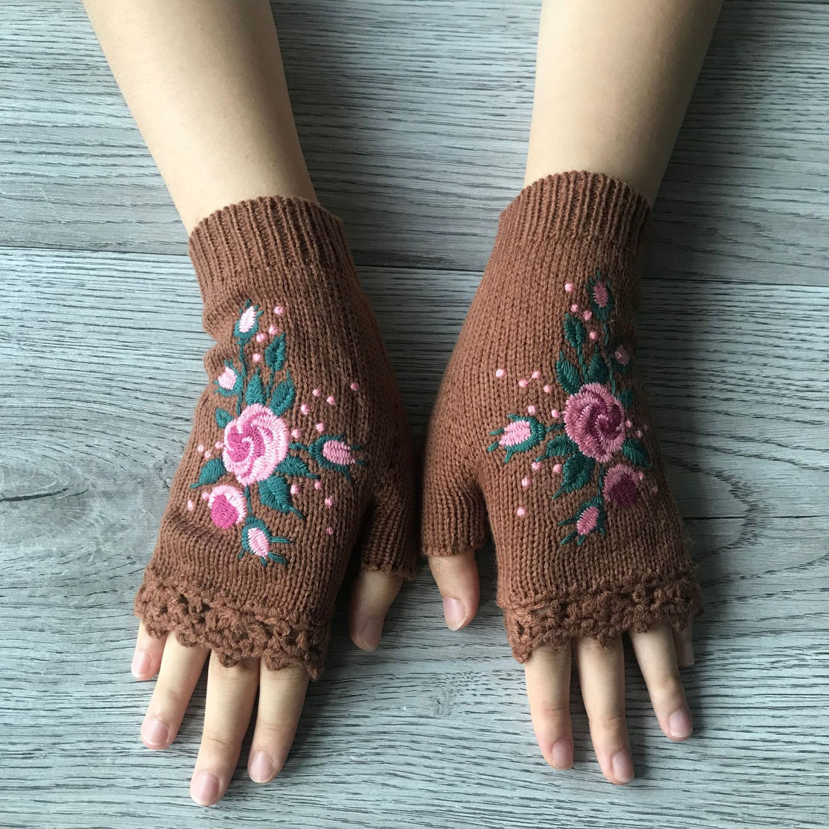 Floral Embroidered Fingerless Knit Gloves - Brown