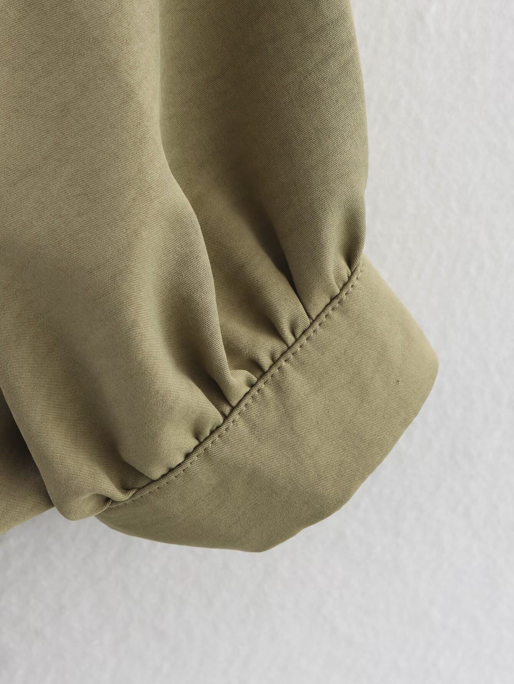Pleated Balloon Sleeve Zip Front Jacket - view 3