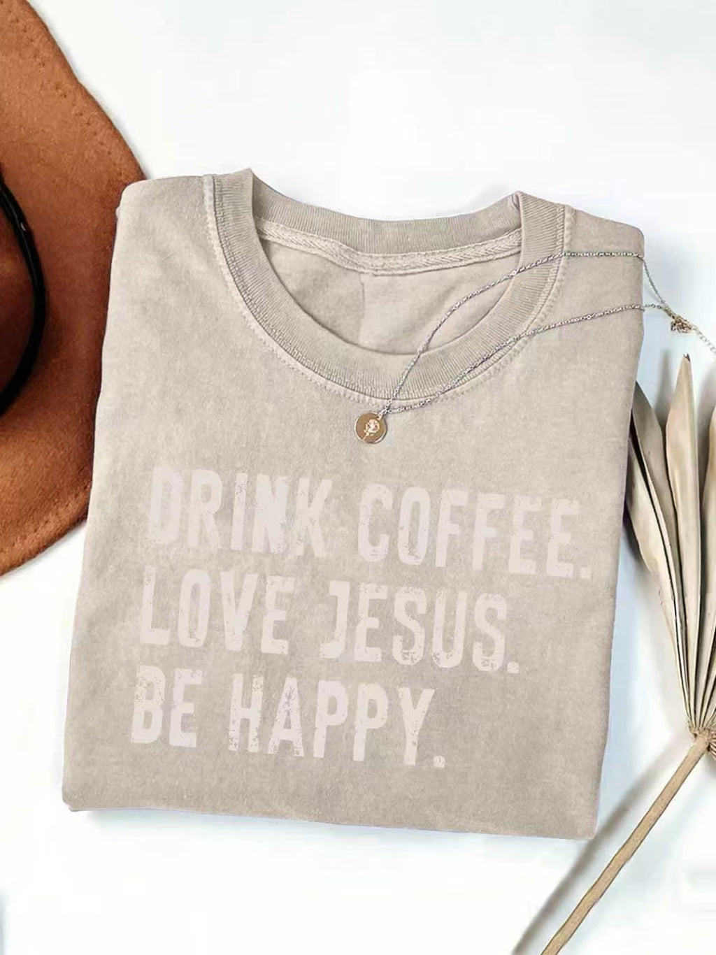 Retro Faith Slogan Short Sleeve Graphic Tee - Khaki