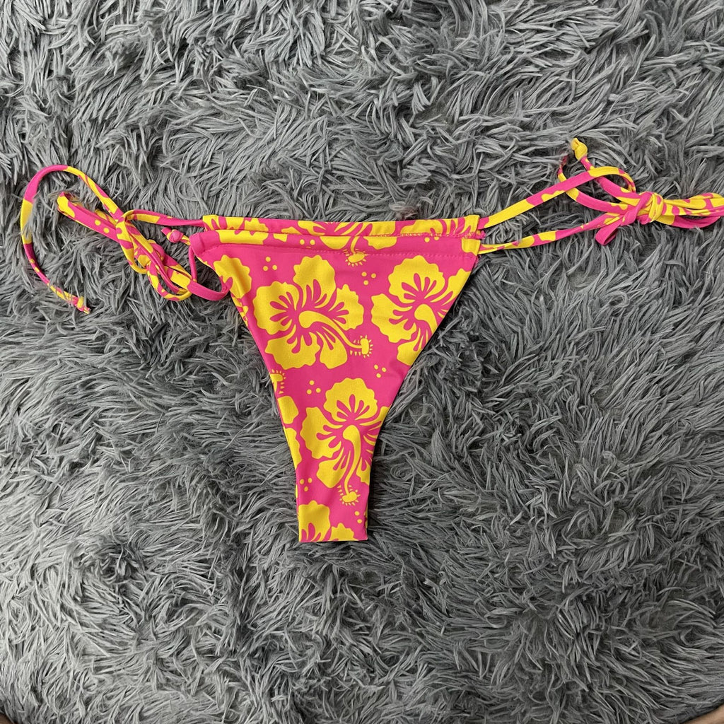 Hibiscus Print String Tie Bikini Set - Red - 2