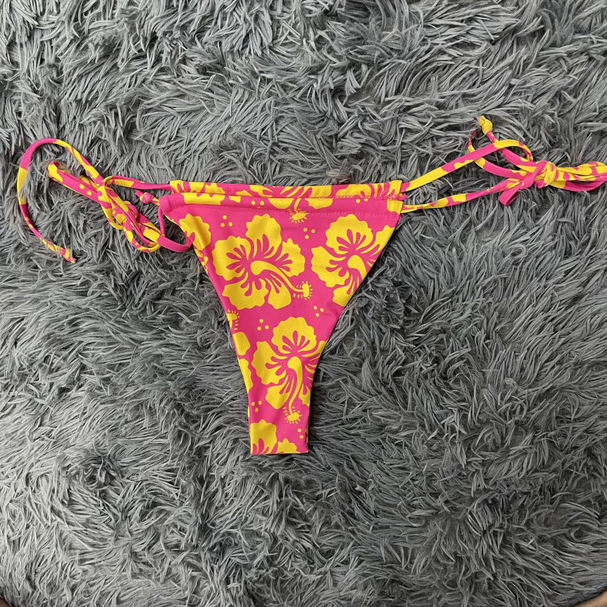 Hibiscus Print String Tie Bikini Set - Red - 2