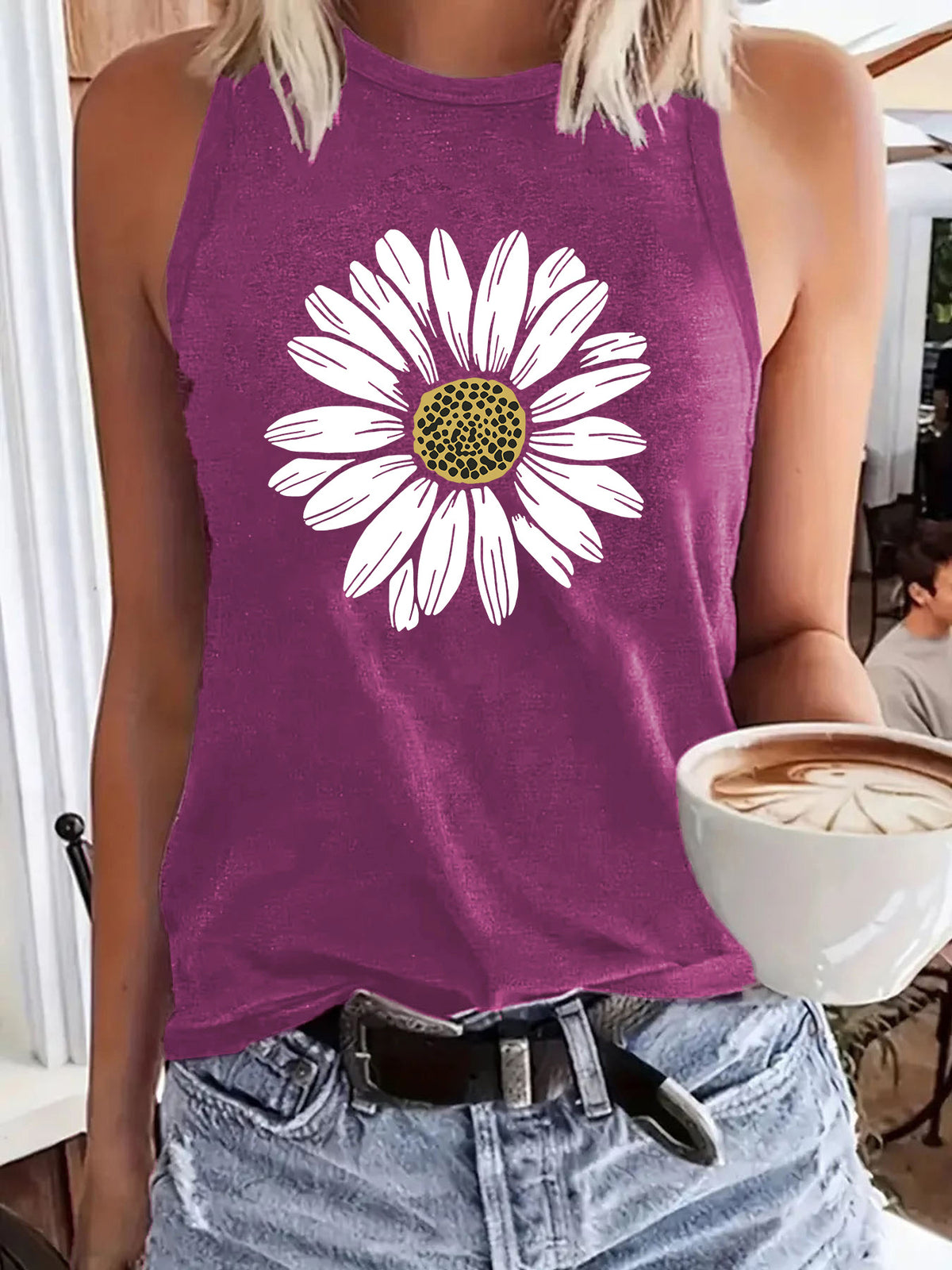 Daisy Bloom Graphic Sleeveless Tank Top - Purple