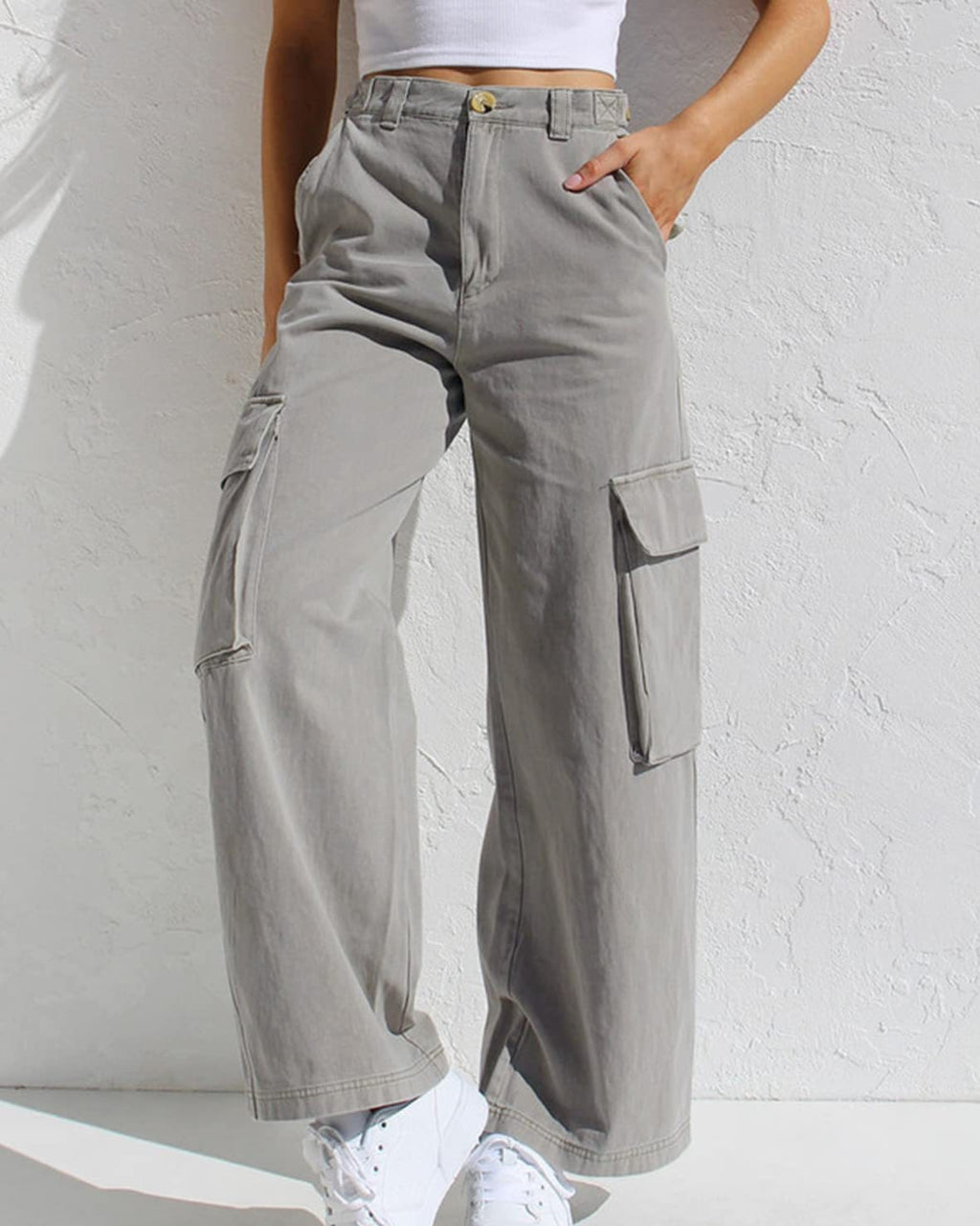 Flap Pocket Wide Leg Cargo Jeans - Gray