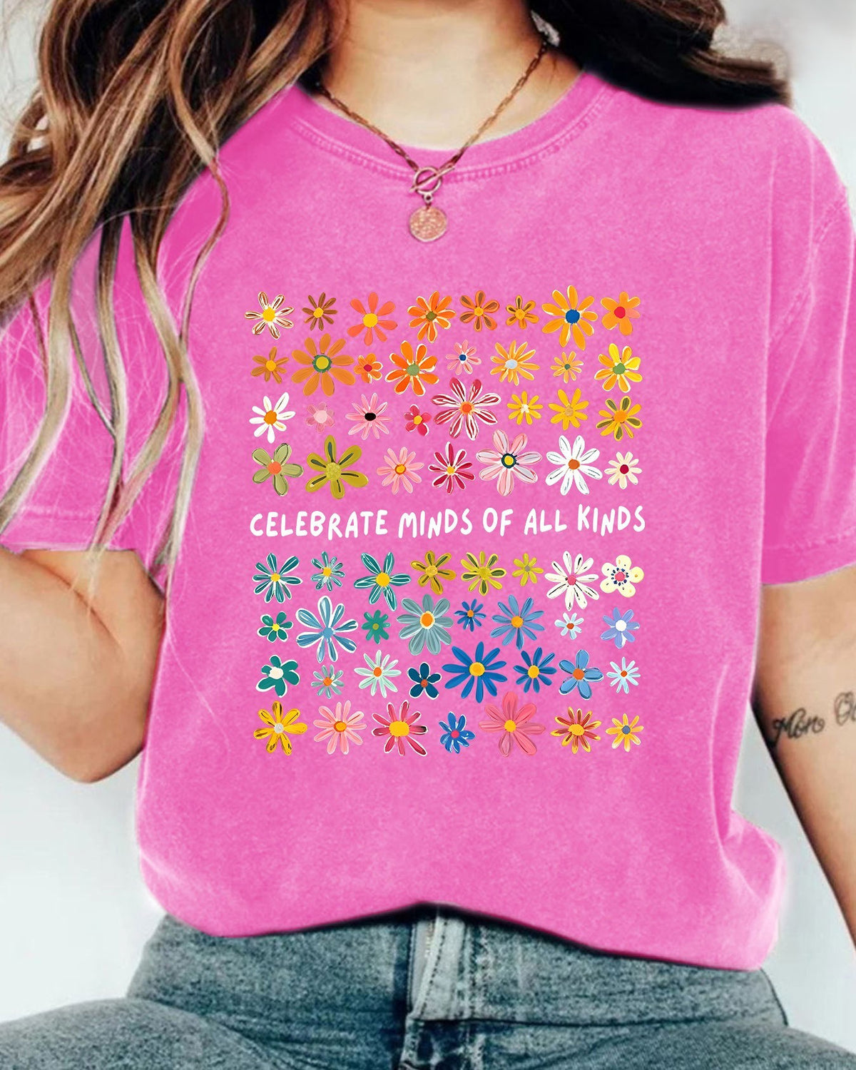 Ditsy Floral Grid Short Sleeve Tee - Rose-Red
