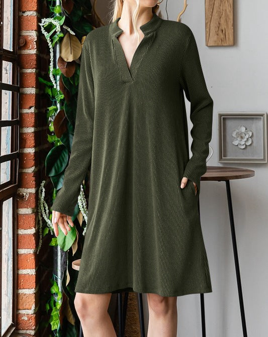 Split Neck Pocket Swing Dress - Green