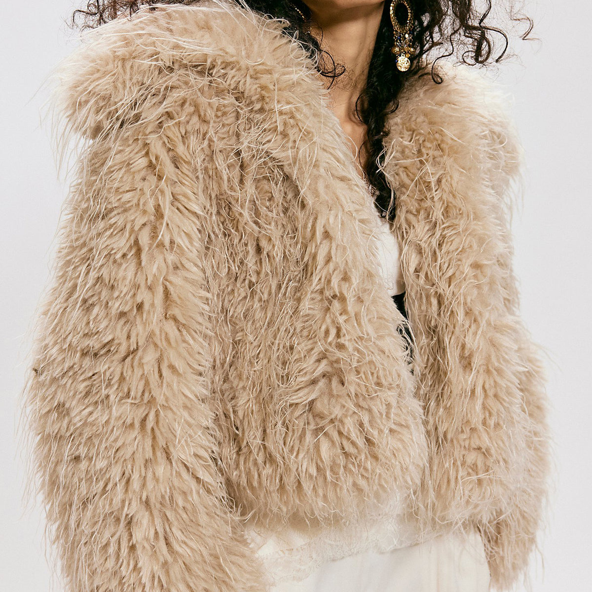 Shaggy Faux Fur Collared Cropped Coat - Apricot