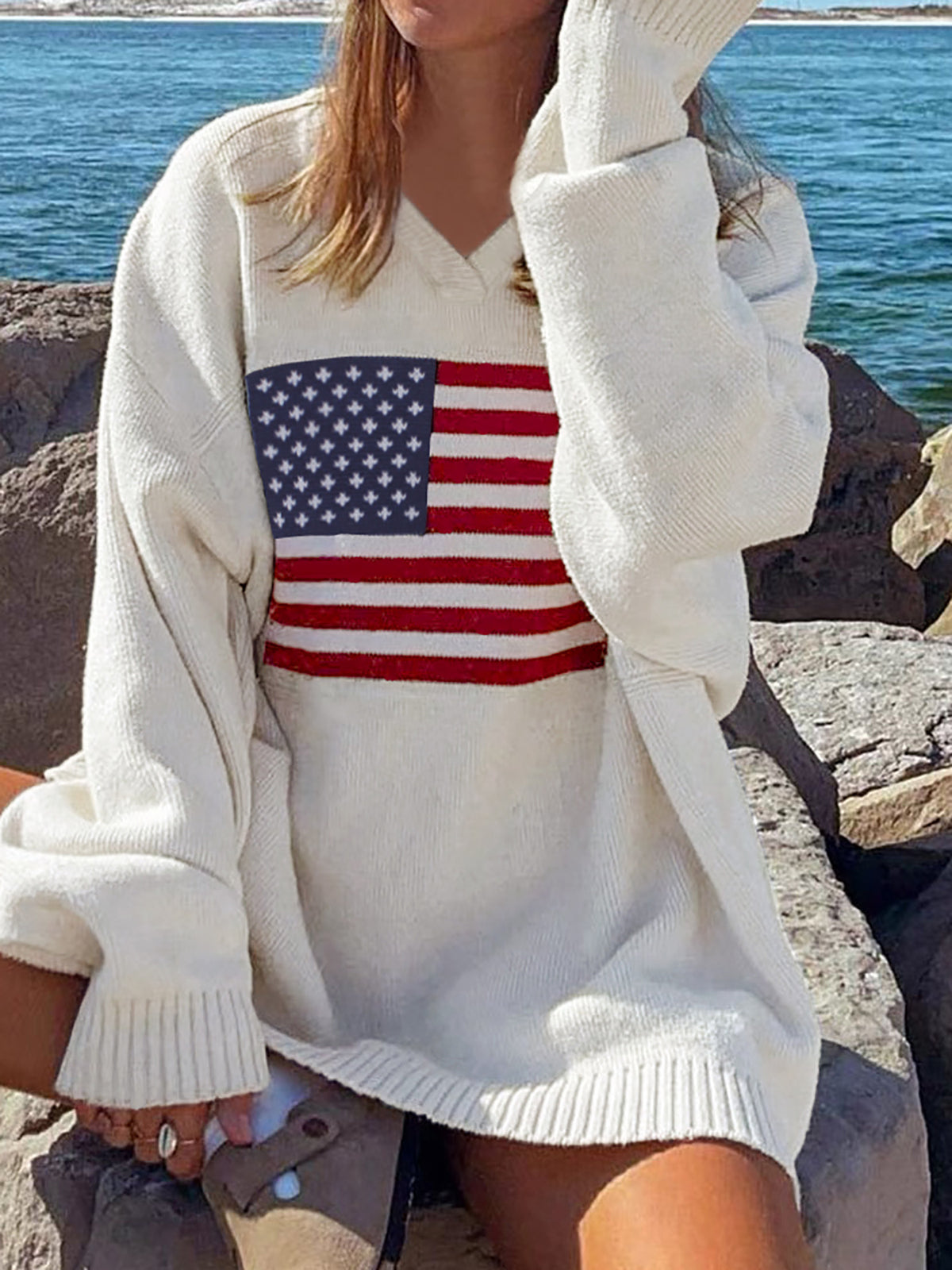Stars And Stripes V Neck Knit Sweater - White