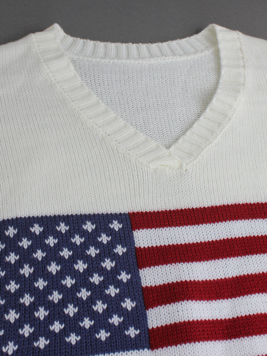 Stars And Stripes V Neck Knit Sweater - White - 2