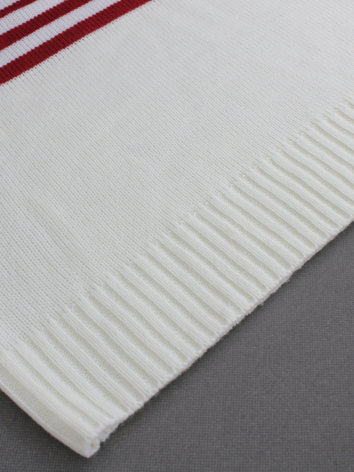 Stars And Stripes V Neck Knit Sweater - White - 4