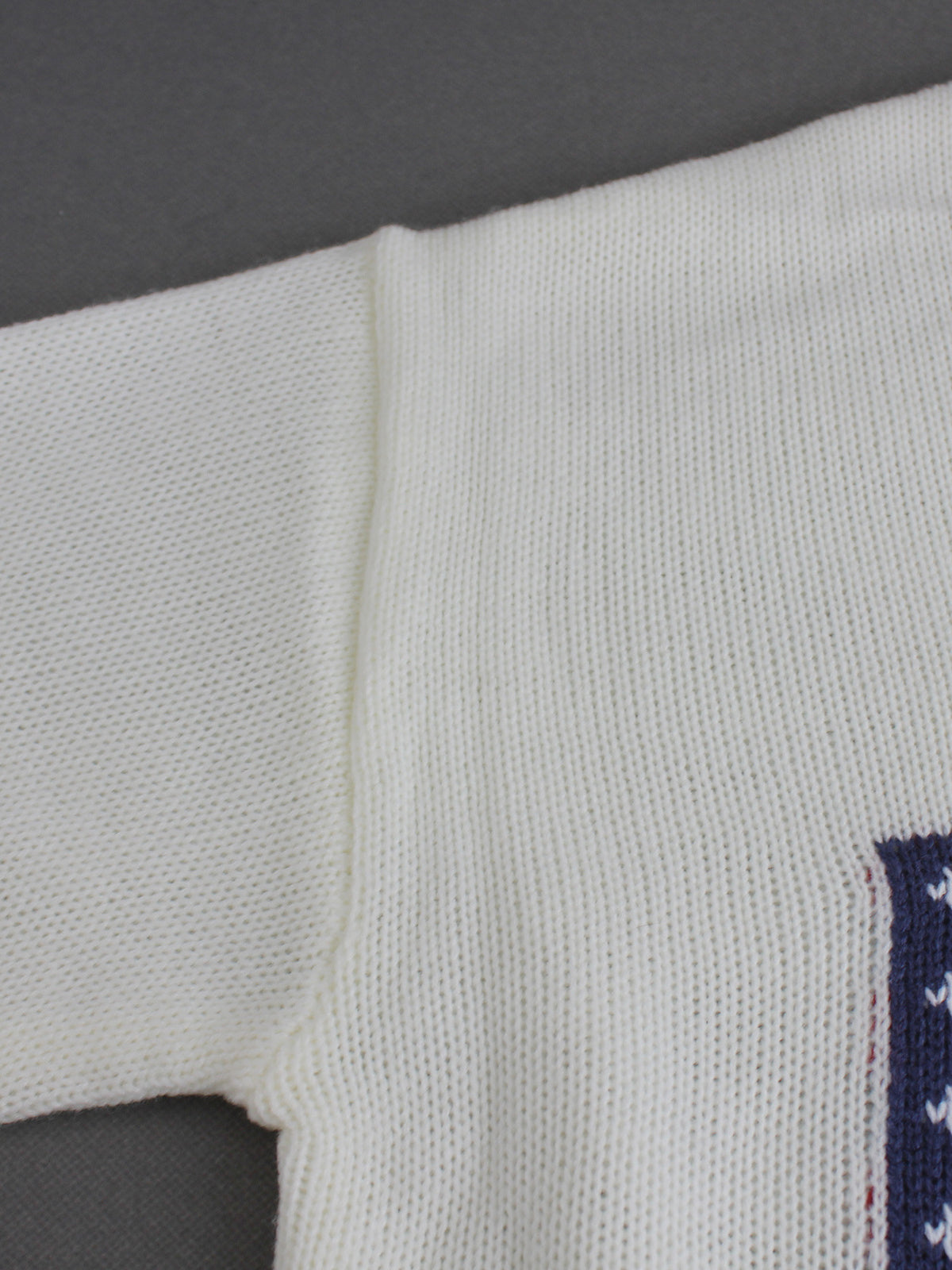 Stars And Stripes V Neck Knit Sweater - White - 5