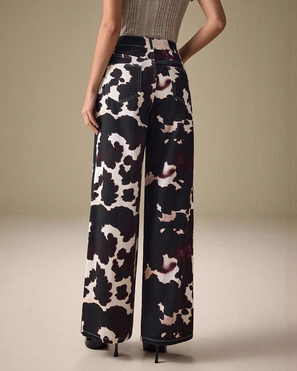 Western Cowhide Print Baggy Jeans With Pearl Detail - Color - 3
