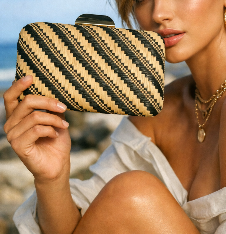 Diagonal Stripe Straw Clutch Bag - Black - 1