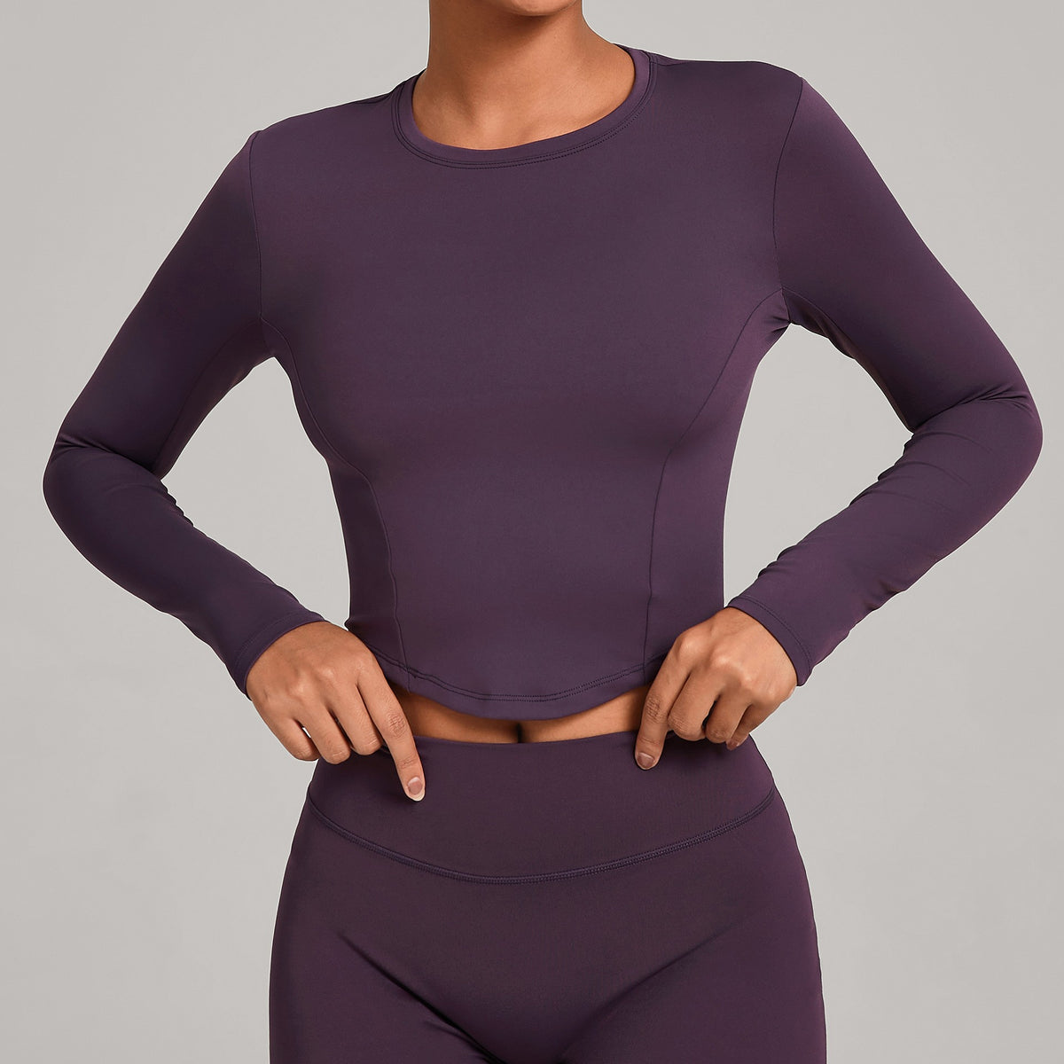 Curved Hem Fitted Cropped Long Sleeve Yoga Top