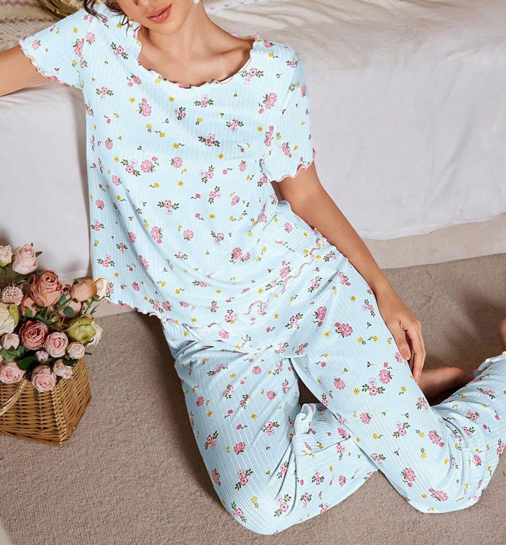 Ditsy Floral Scalloped Short Sleeve Pajama Set - Blue