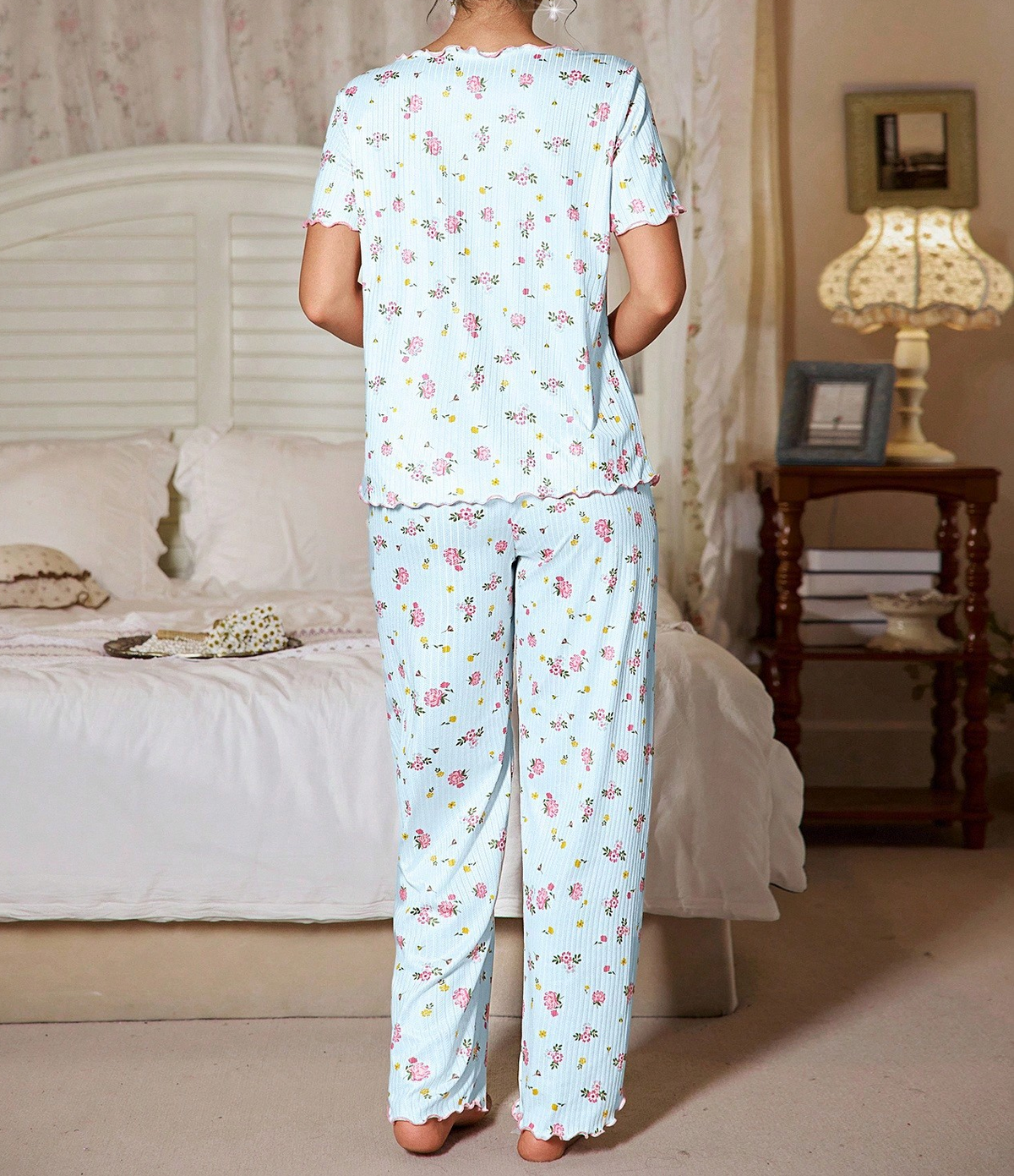 Ditsy Floral Scalloped Short Sleeve Pajama Set - Blue - 2