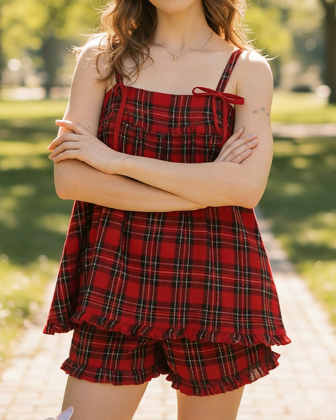 Bow Strap Cami and Ruffle Shorts Set - Red - 2