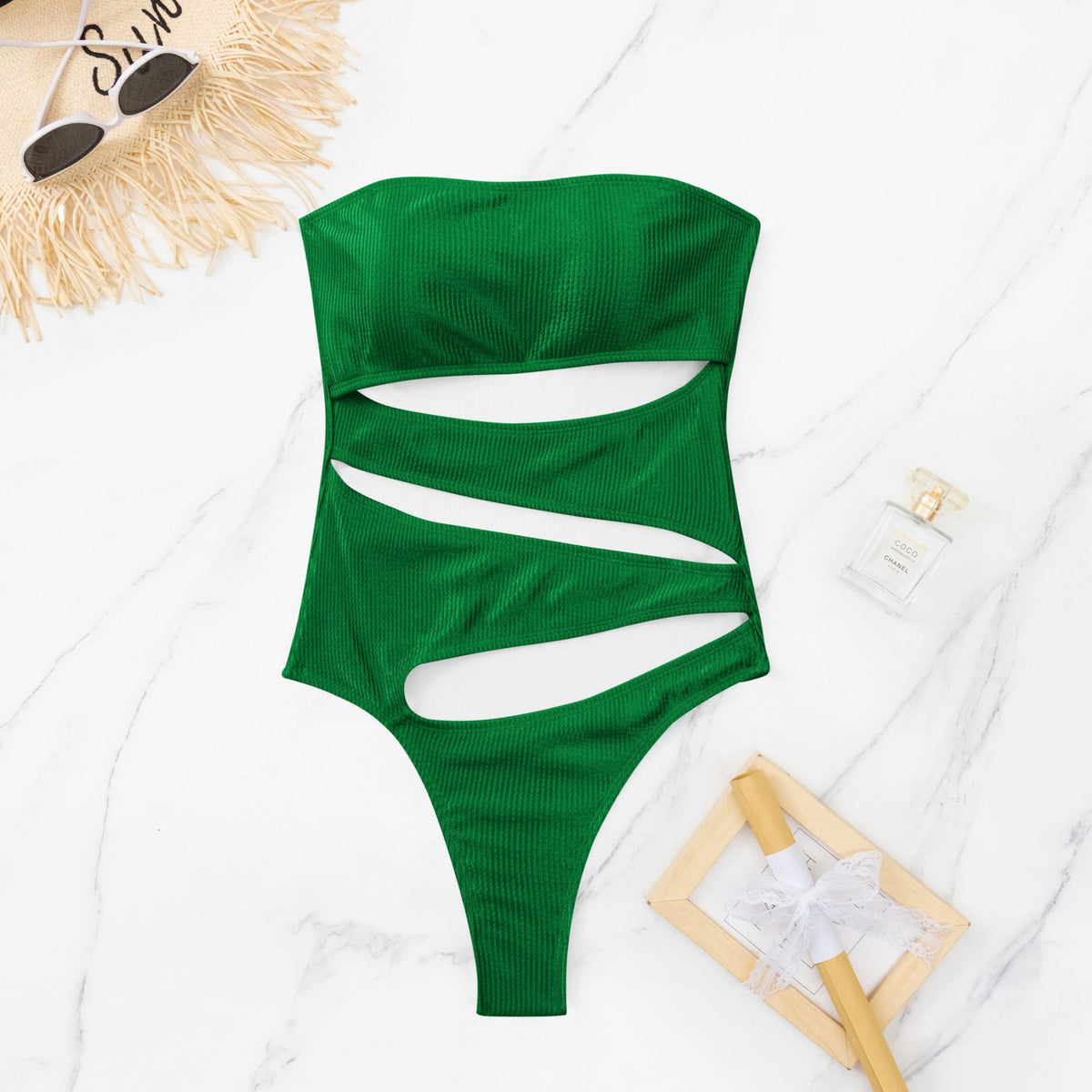 Strapless Slash Cutout One Piece Swimsuit - Green - 2