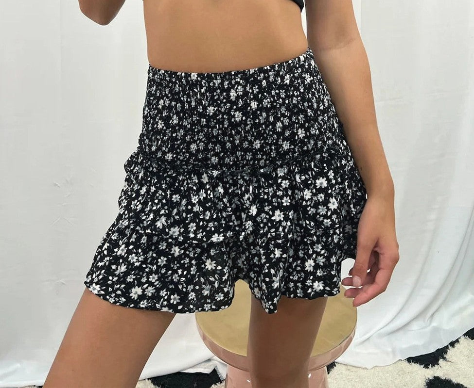 Tiered Ruffle Smocked Waist Mini Skirt - Black_Floral