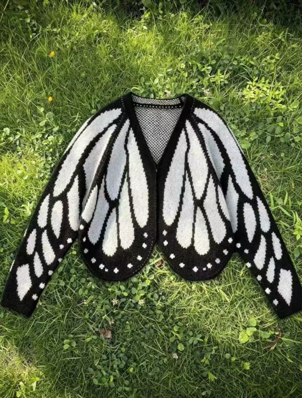 Butterfly Wing Batwing Knit Cape Cardigan - White