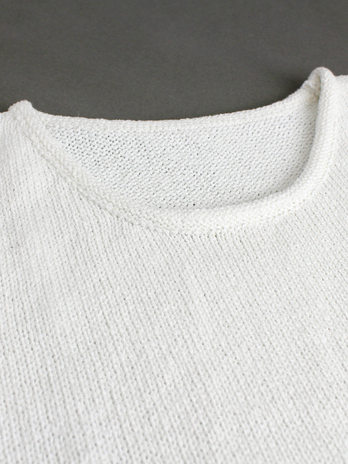 Cropped Crew Neck Knit Tank Top - White - 2