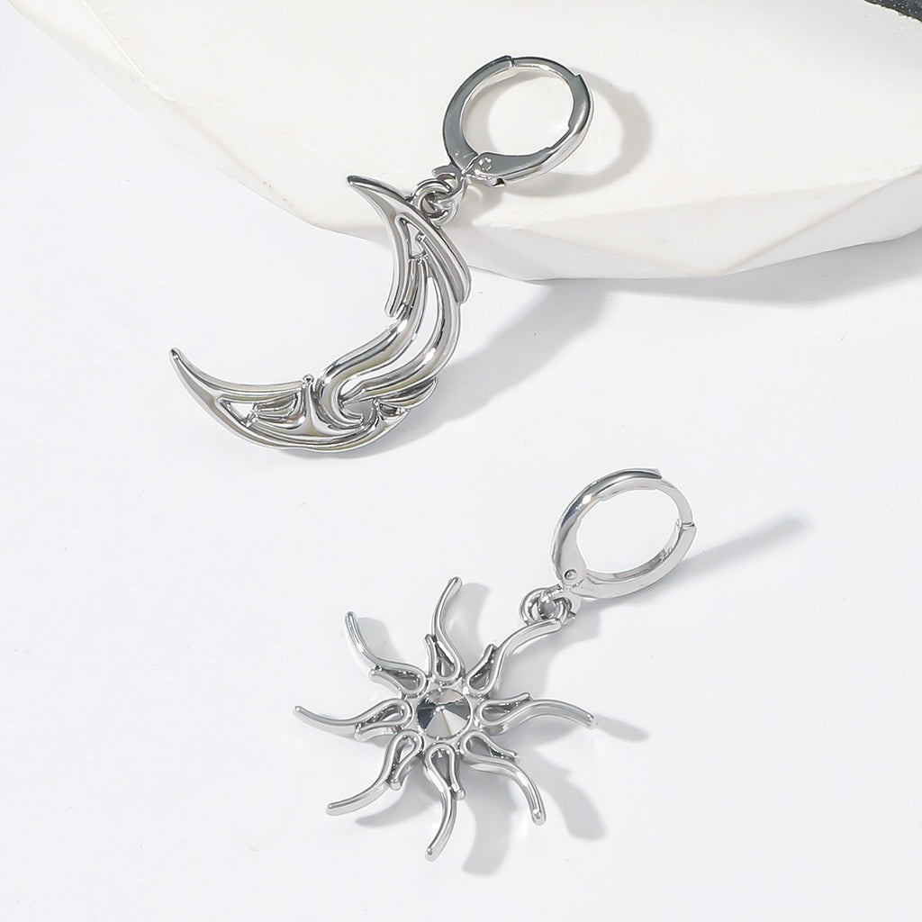 Asymmetric Sun And Moon Drop Earrings - Silver