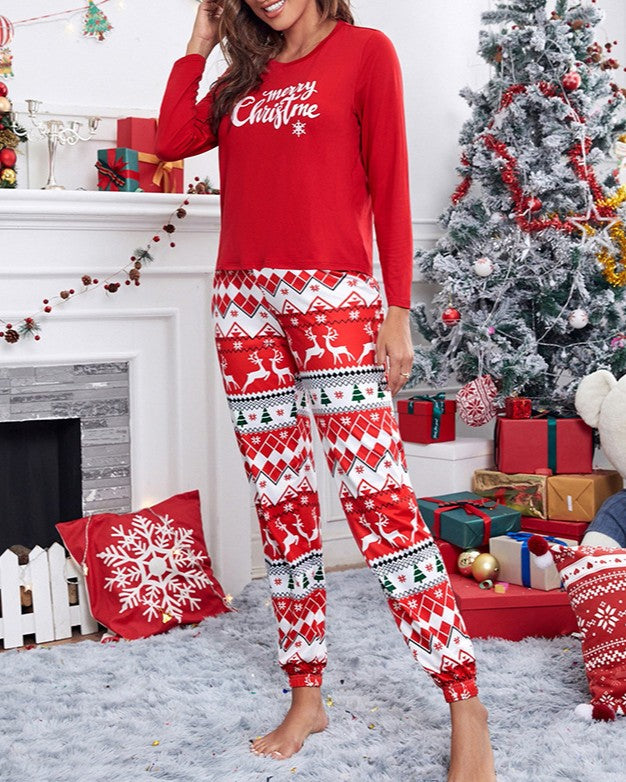 Holiday Print Long Sleeve Pajama Set - Red